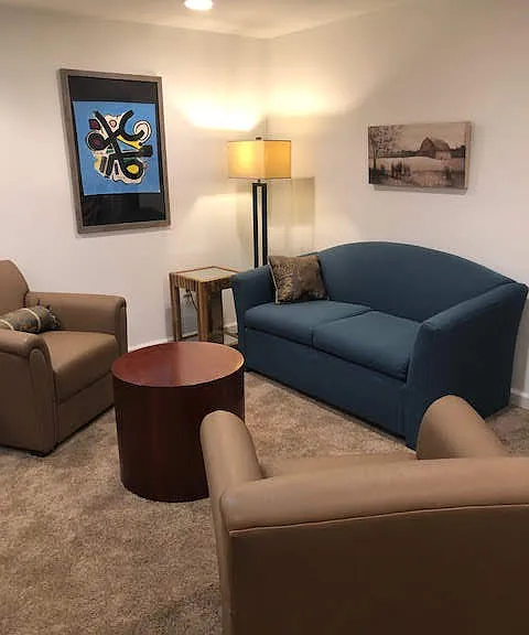 2212 Chadwick St #1 — Photo 4