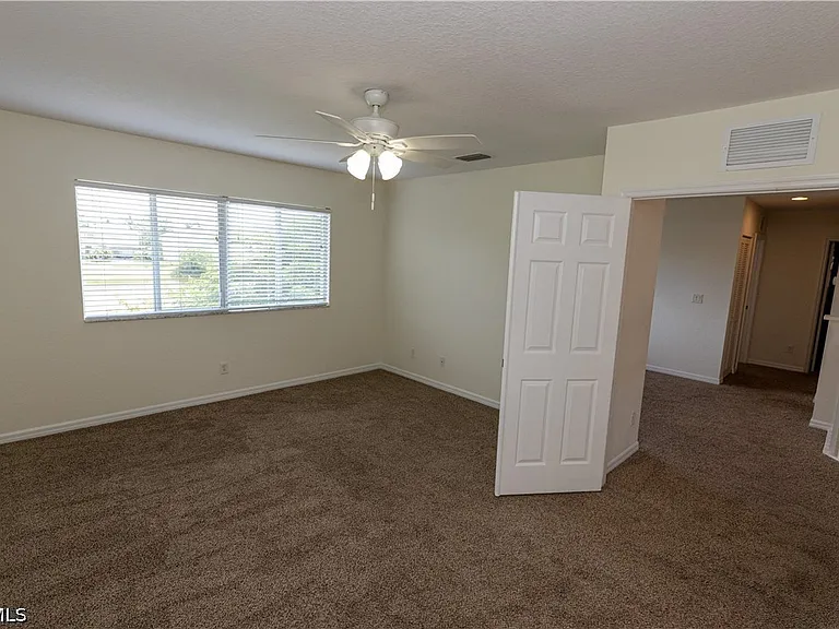17007 Tremont St — Photo 15