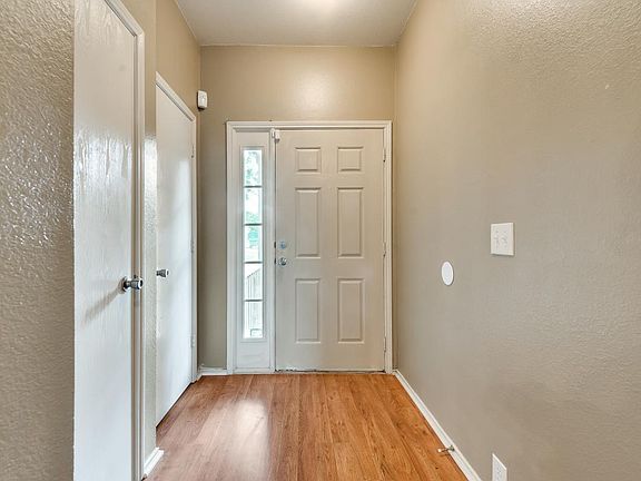 3rd image of 2601 Boedeker Dr