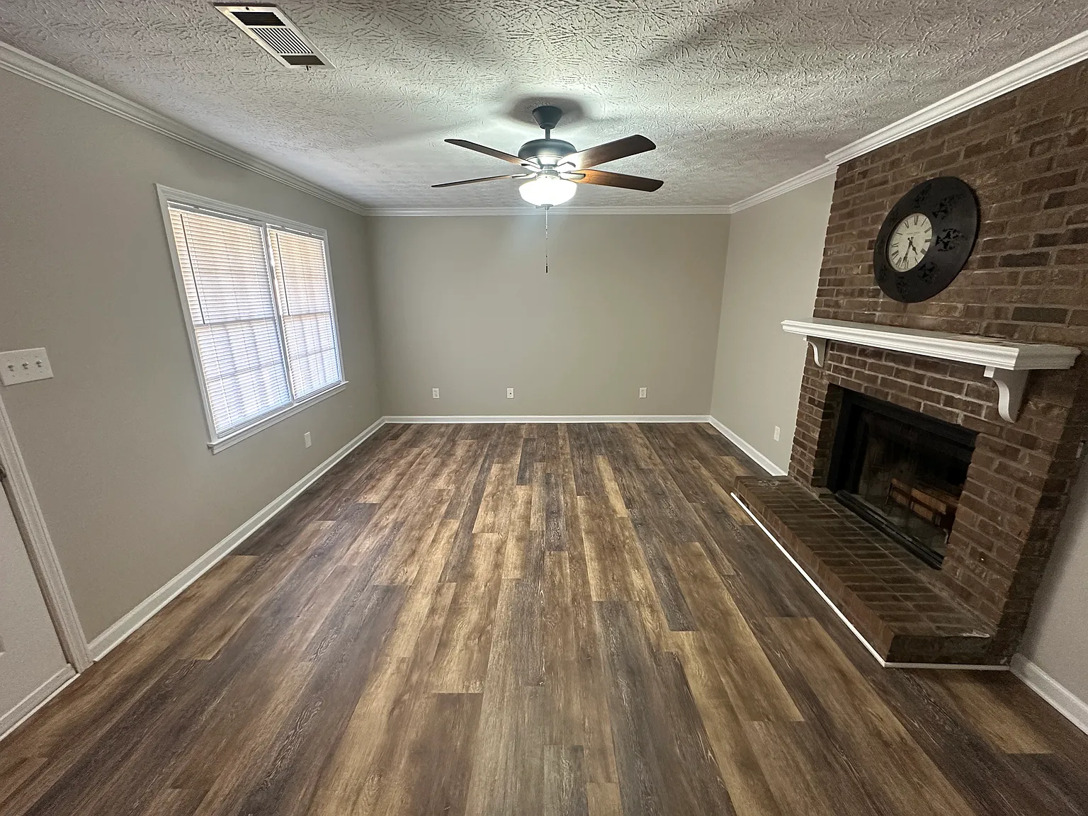 2 bed, 1250 sqft, $1,465 — Photo 2
