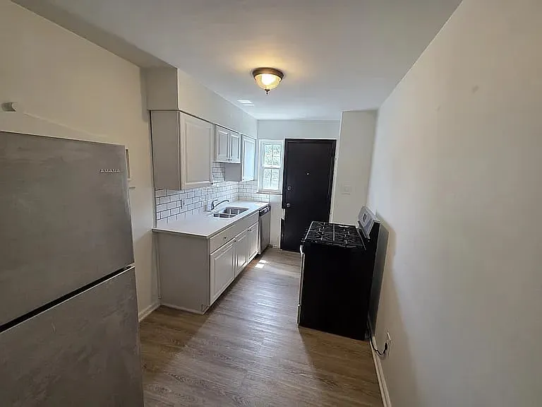2365 E Livingston Ave #A — Photo 6