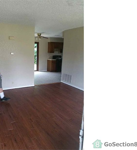 2nd image of 220 NW 89th St
