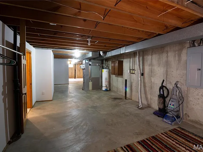 395 Statesman Ct — Photo 30