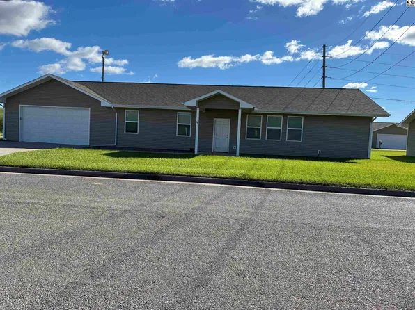 65 E Des Moines Ave, South Hutchinson, KS 67505