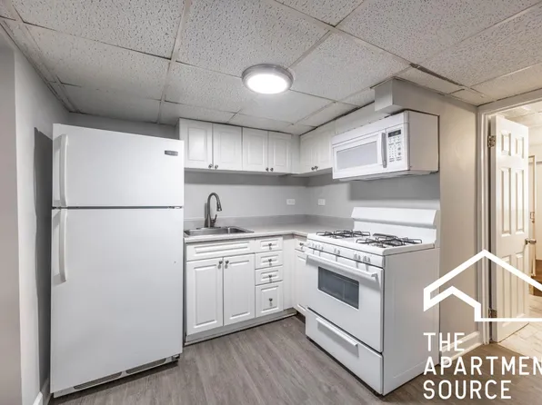 3743 N Drake Ave #Be, Chicago, IL 60618