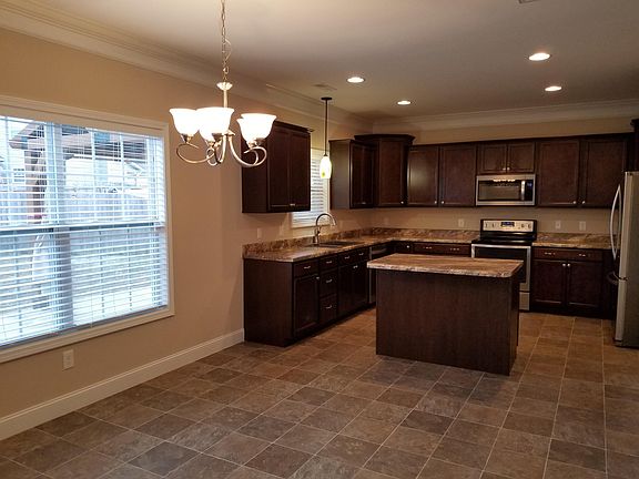 5th image of 8143 Cambridge Reserve Dr