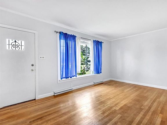 3rd image of 4806 Sydclay Dr