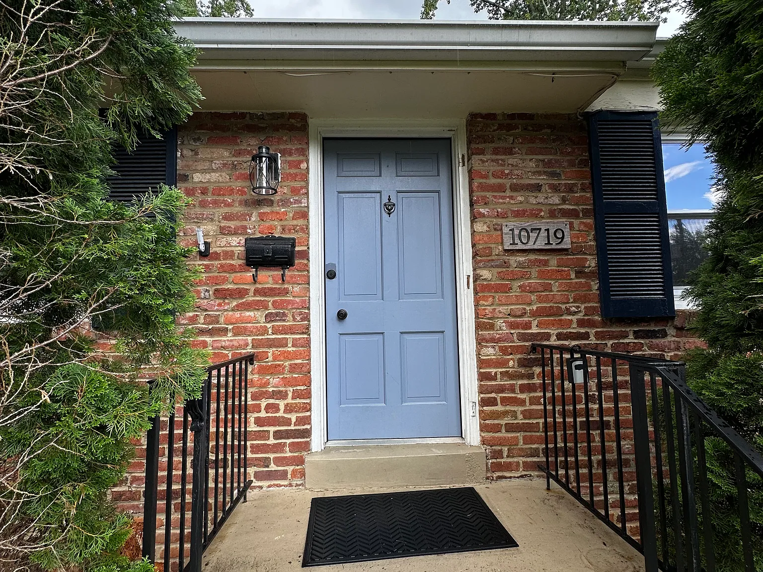 4 bed, 2112 sqft, $3,800 — Photo 4