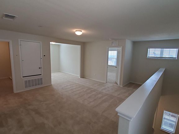 4th image of 405 La Dera Dr