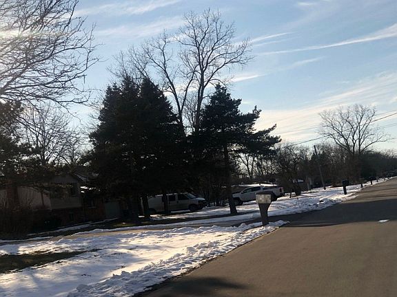 4th image of 29619 Hemlock Dr
