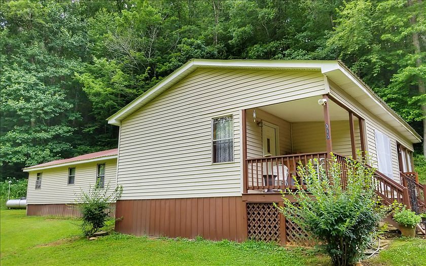1st image of 383 Oxford Dr