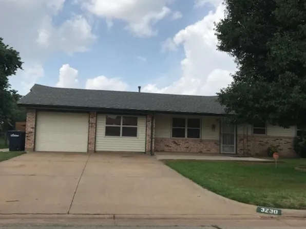 3230 Brooks Dr, Enid, OK 73701