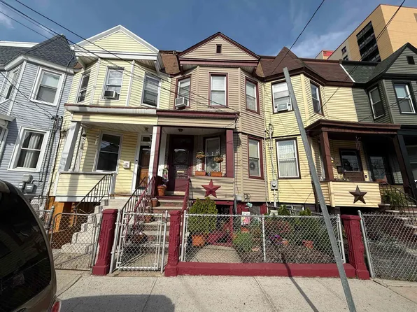 22 Bartholdi Ave, Jersey City, NJ 07305