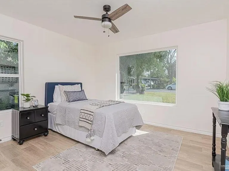 2228 Ivy Ave — Photo 12