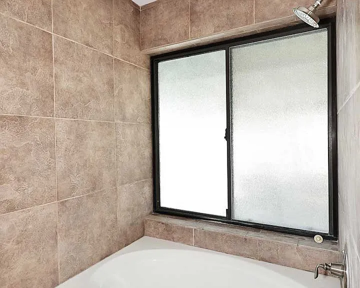 1627 E Redfield Rd — Photo 24