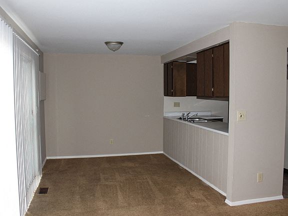 5th image of 7604 Mount Hood Dr