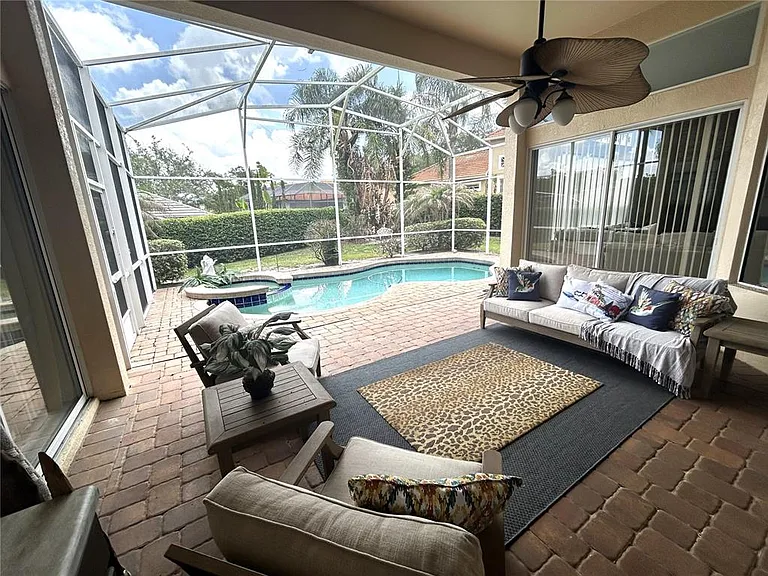 2303 Baesel View Dr — Photo 2
