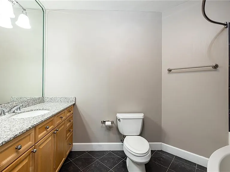 325 E Paces Ferry Rd NE #706 — Photo 20