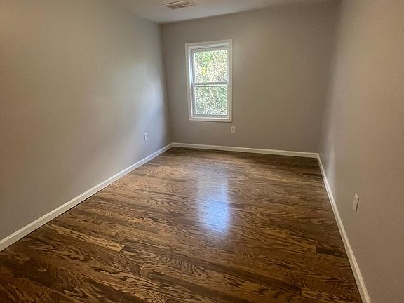 3rd image of 164 N 12th St #4