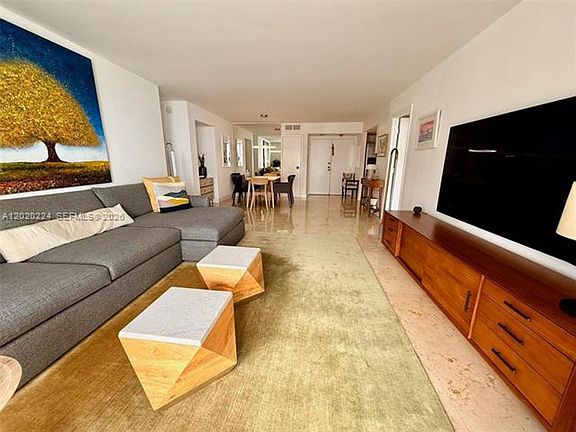 5th image of 1420 Brickell Bay Dr APT 1108B