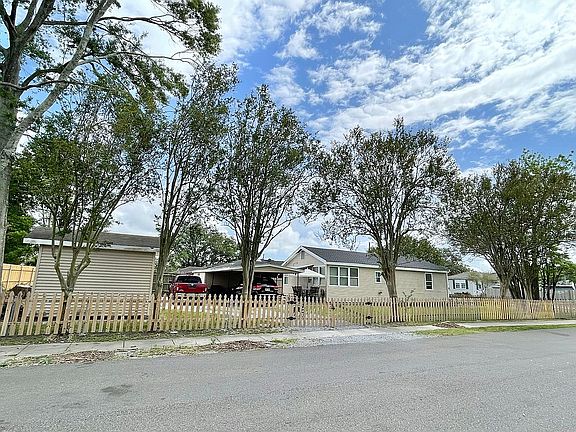 Side of House (8th St)