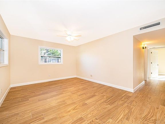5th image of 141 Alhambra Ave