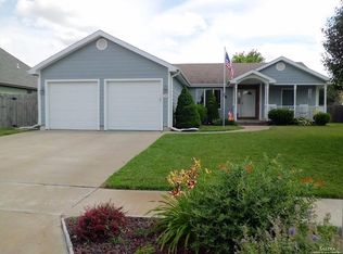 1706 Eaglecrest Rd, Salina, KS 67401