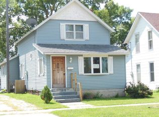 107 E 10th St, Schuyler, NE 68661