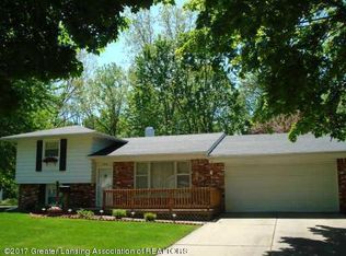 2035 Peggy Pl, Lansing, MI