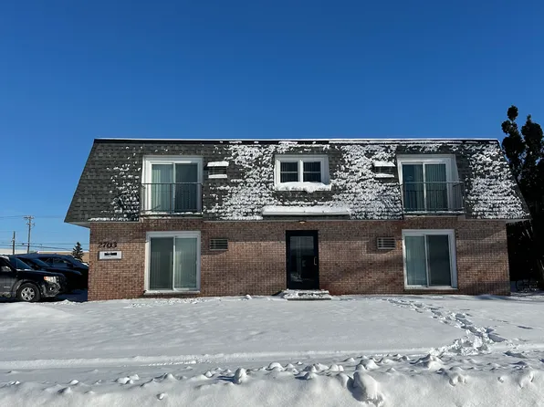 2703 Thomas Dr APT 8, Eau Claire, WI 54701