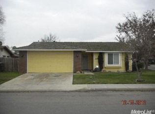 209 Lilac Ave, Patterson, CA