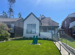1517 6th St, Anacortes, WA 98221