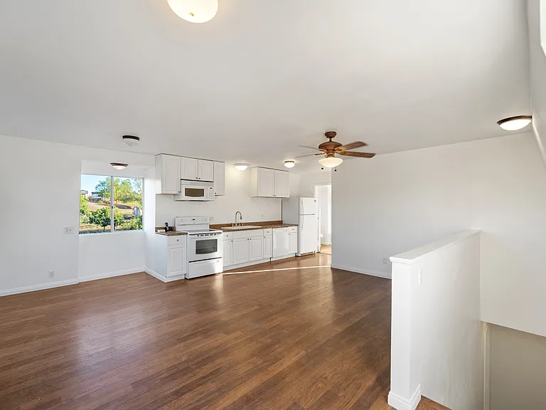 44310 Via Barranca Rd #C — Photo 12