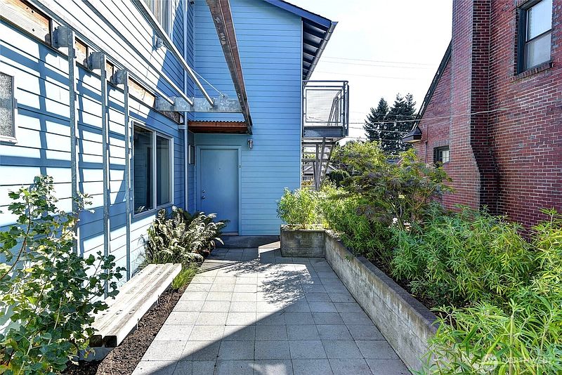 5th image of 1822 S King Street #A-D