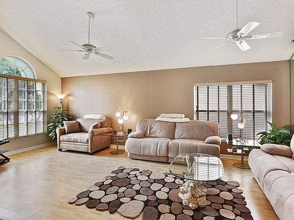 4th image of 3812 Becontree Pl