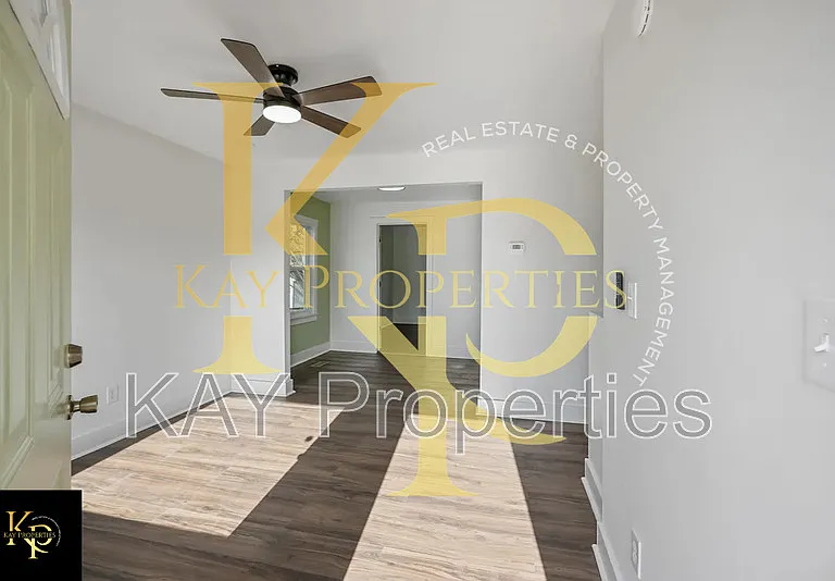 1207 Jackson St — Photo 7