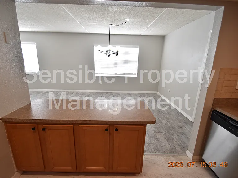 306 Danube Ave #1 — Photo 17