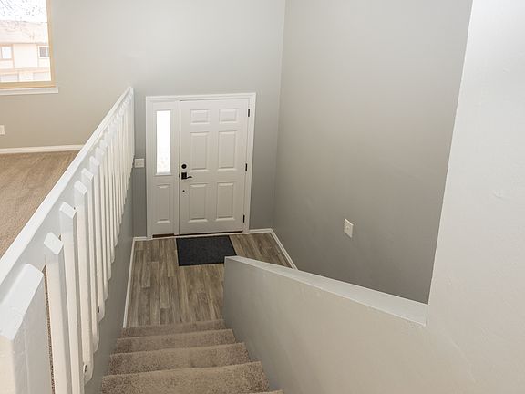 3rd image of 8002 Sunfield Ct