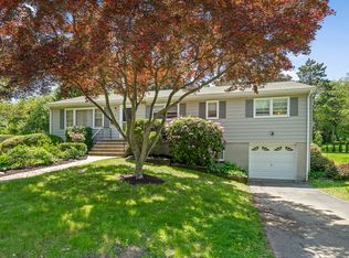 6 Peggy Rd, East Brunswick, NJ 08816