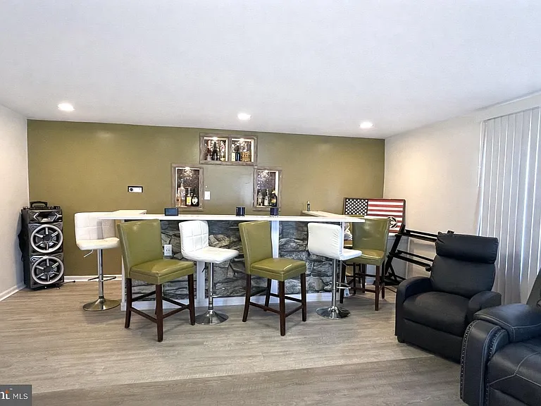 610 Ogden Dr — Photo 26
