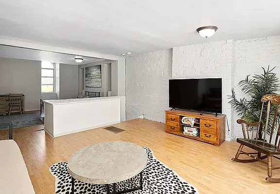 1832 Victor St — Photo 15