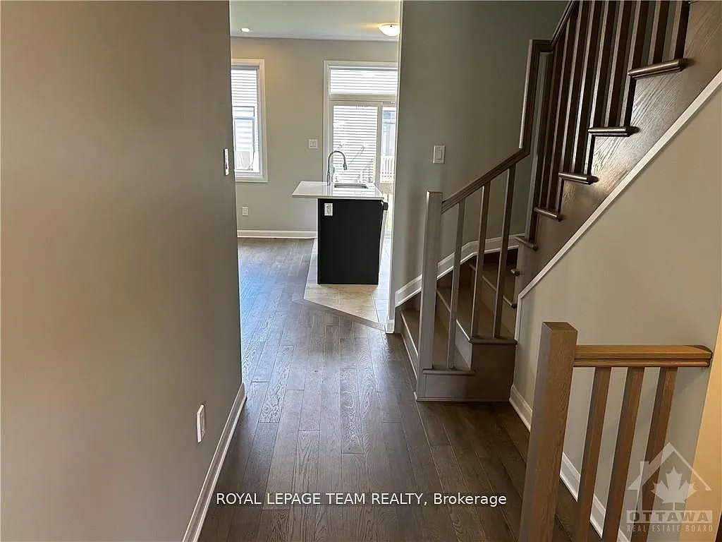 3 bed, $2,725 — Photo 3