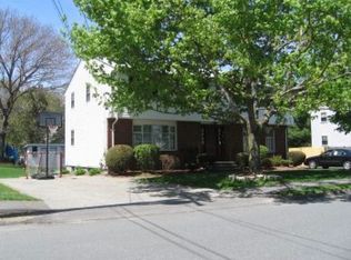 17 Lee St, Stoneham, MA 02180