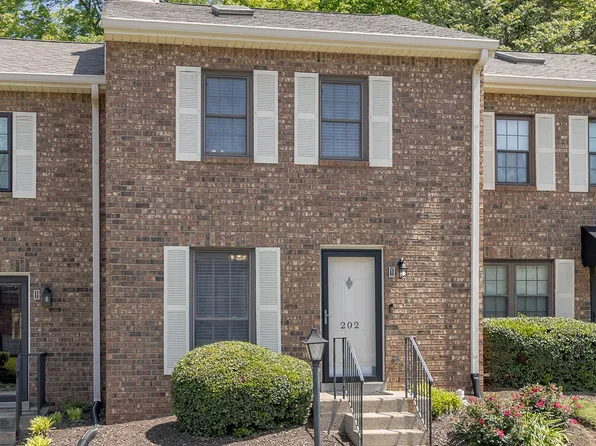 202 Thistle Ln, Hermitage, TN 37076
