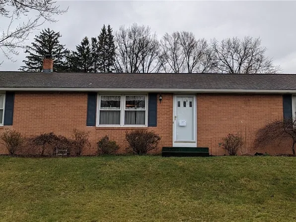 816 41st St NW, Canton, OH 44709