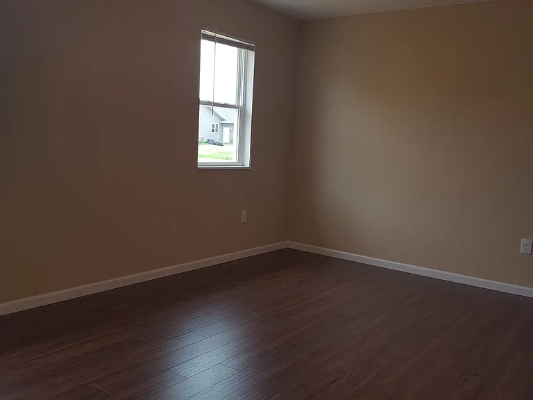 3817 Kensington Pl — Photo 2