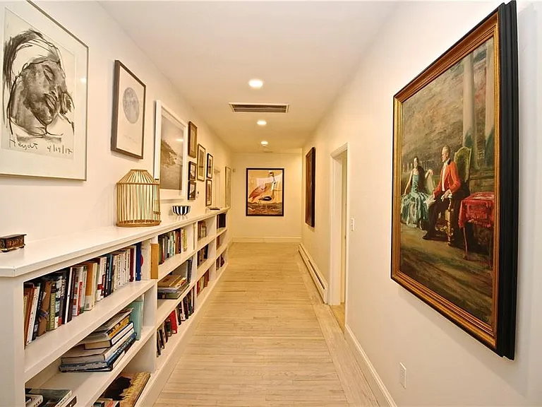 215 Coggeshall Ave — Photo 19