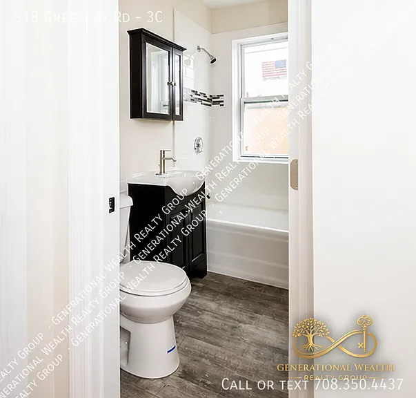 918 Greenbay Rd #3C — Photo 7