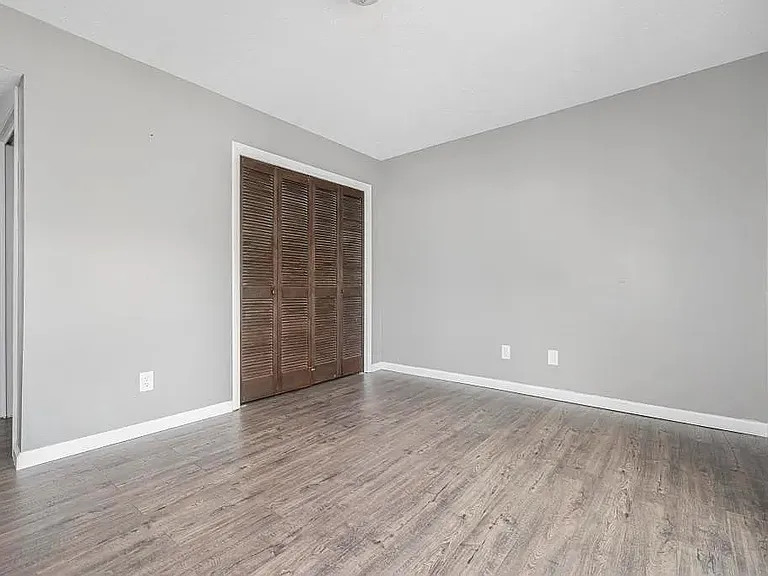 1429 Stratford Rd #1 — Photo 7