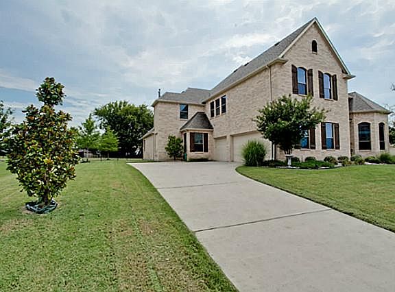 2nd image of 911 Alfred Dr